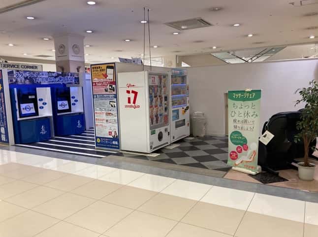 1F 専門店入り口側 サービス区画